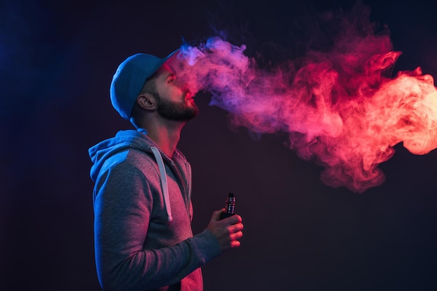 História do Vape: Quem Inventou o Cigarro Eletrônico e Como Ele Evoluiu